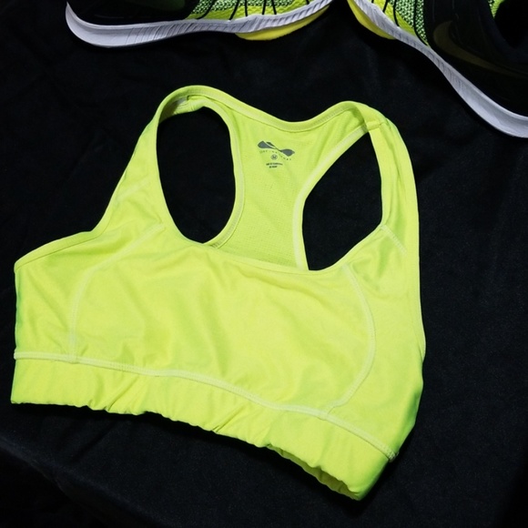 Cascade Sports Bra - Picture 2 of 8